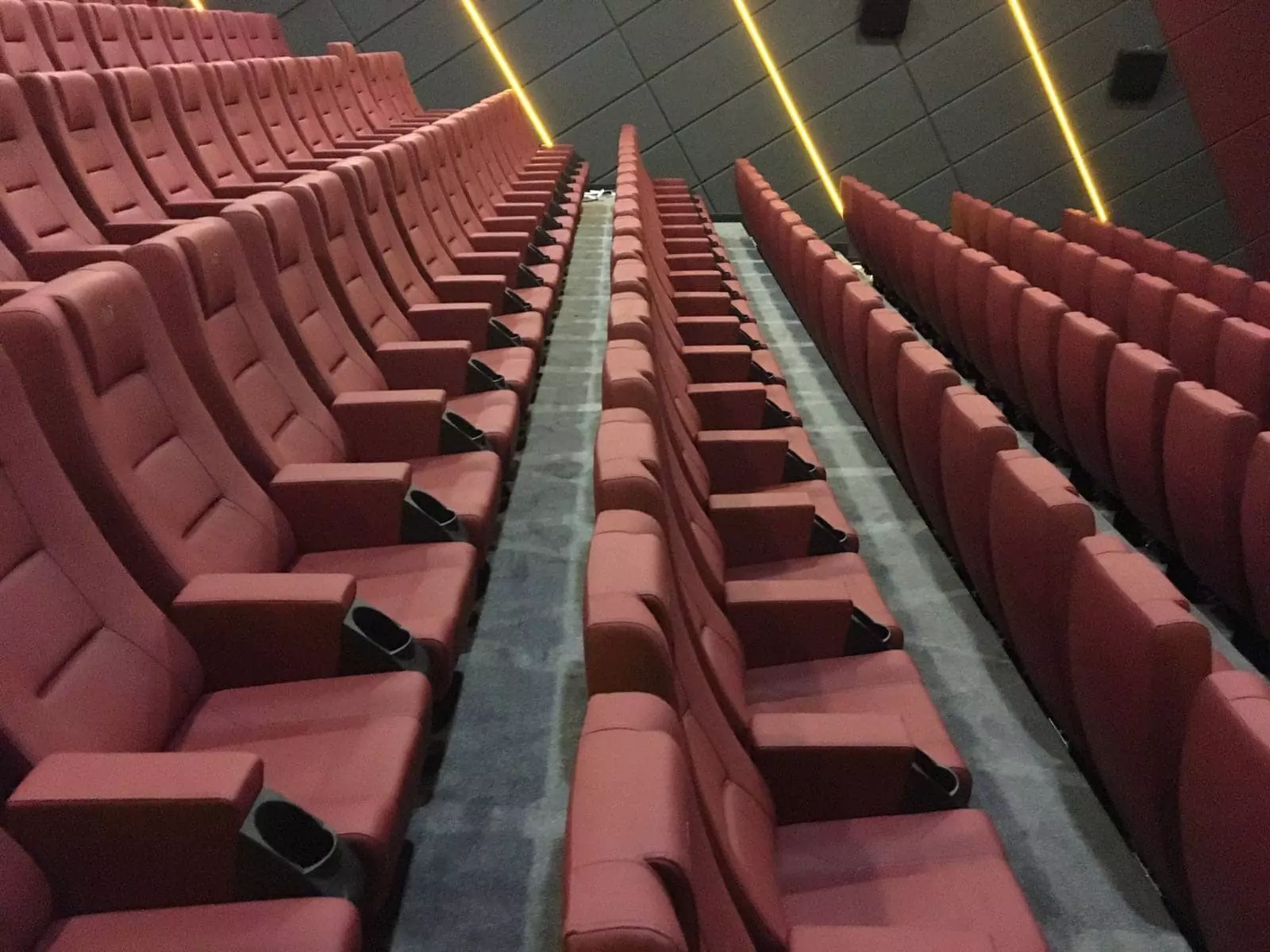 Tailored cinema seating solutions for multiplexes Image